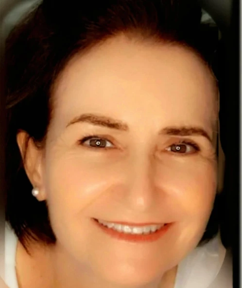 Cristina Ghirelli - Estrutural e Movimento